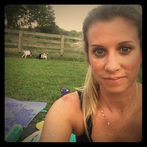 Meet your Posher, Christine - Picture 1 of 1